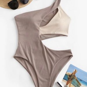 BRAND NEW Zaful Ribbed One Shoulder Swimsuit